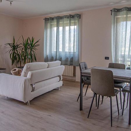 La Casa Delle Farfalle - Cir Vda Sarre 0001 Аоста Экстерьер фото