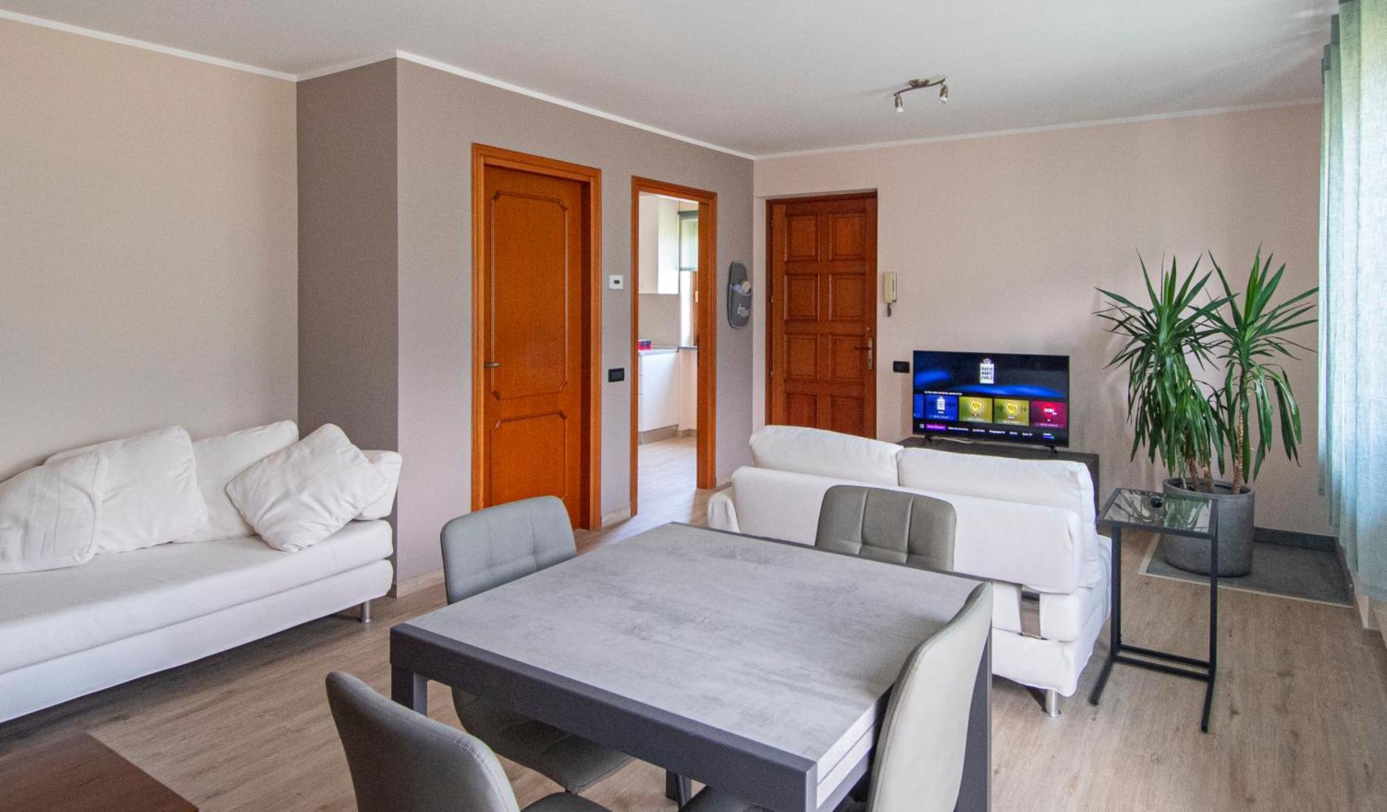 La Casa Delle Farfalle - Cir Vda Sarre 0001 Аоста Экстерьер фото