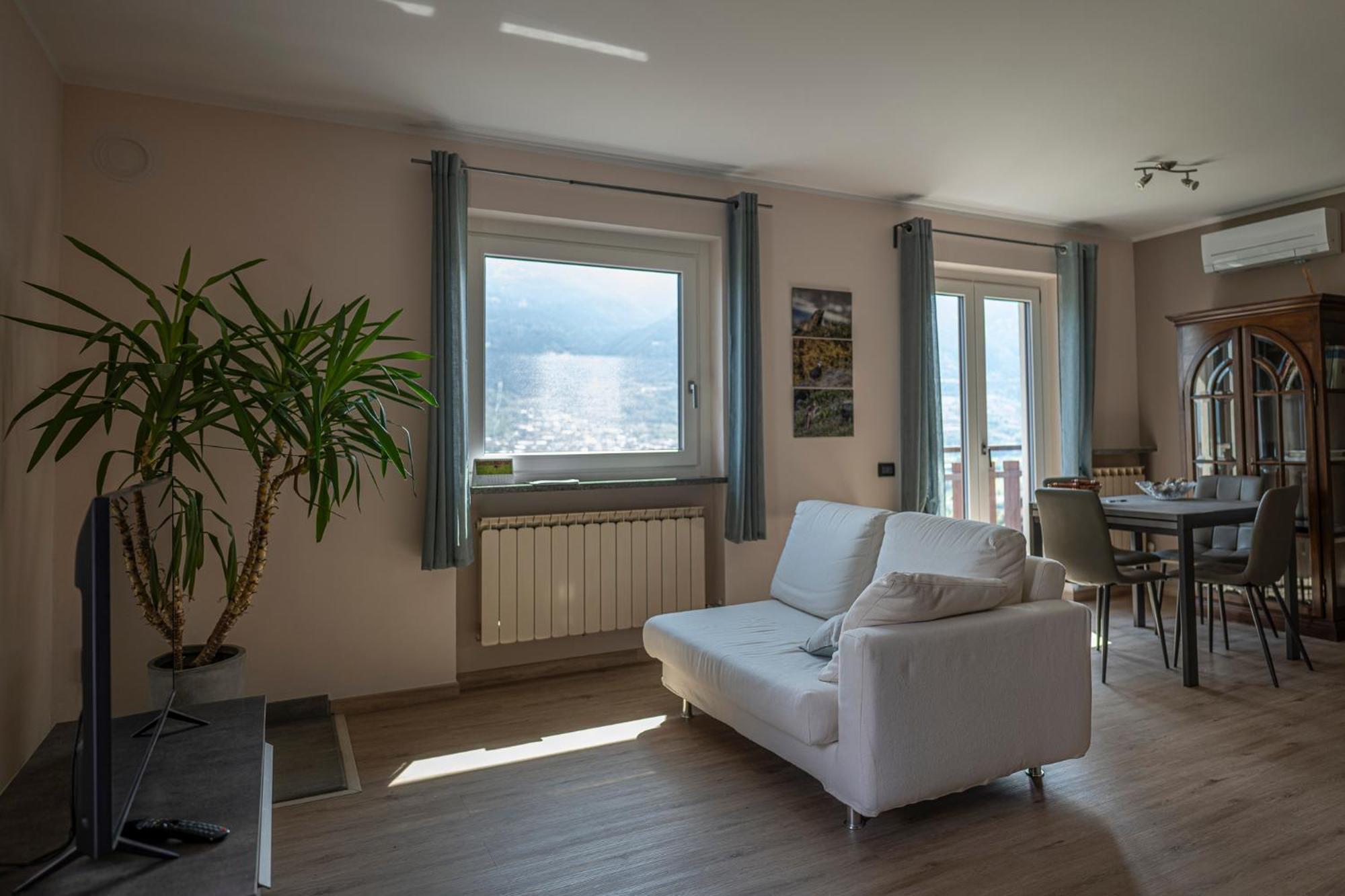 La Casa Delle Farfalle - Cir Vda Sarre 0001 Аоста Экстерьер фото
