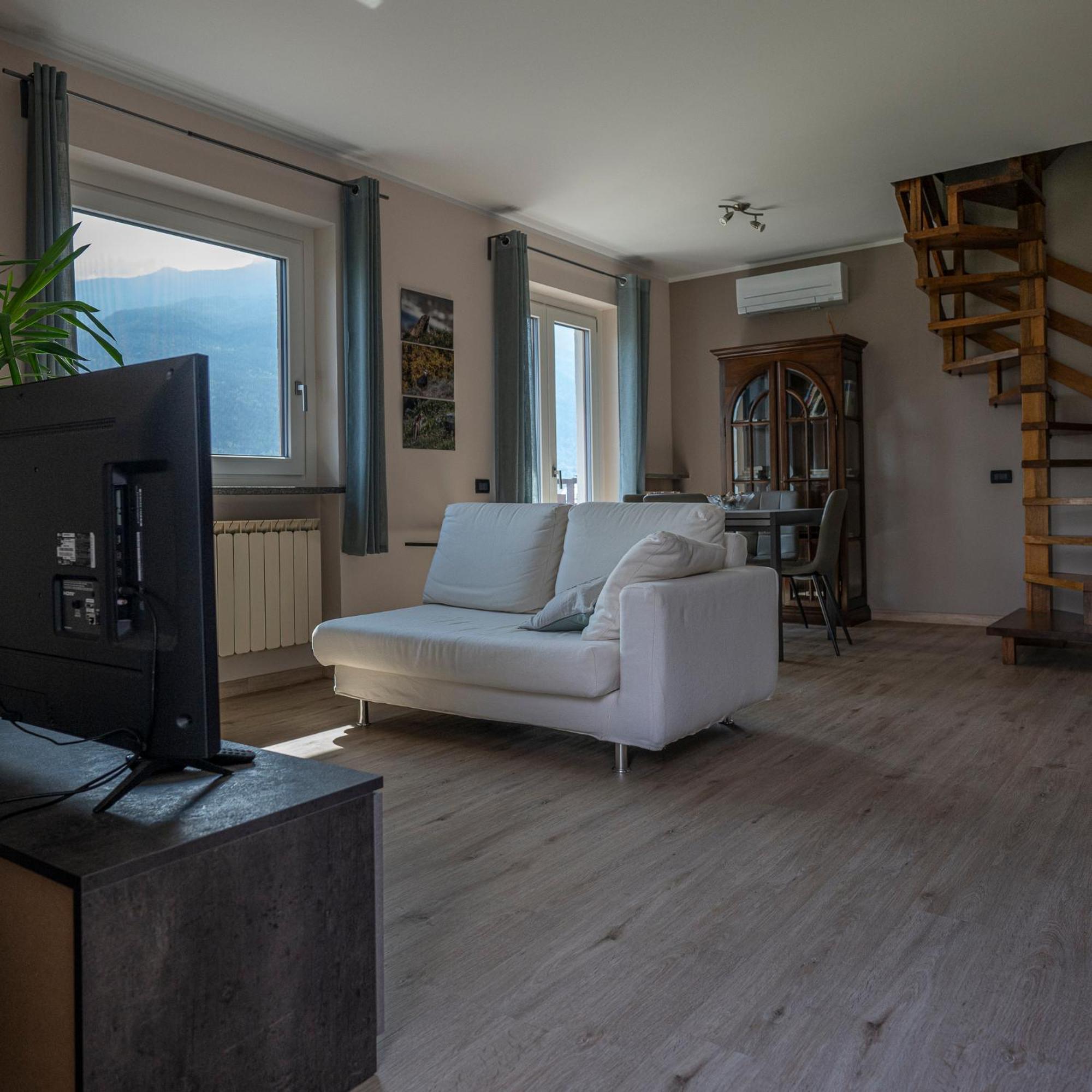 La Casa Delle Farfalle - Cir Vda Sarre 0001 Аоста Экстерьер фото